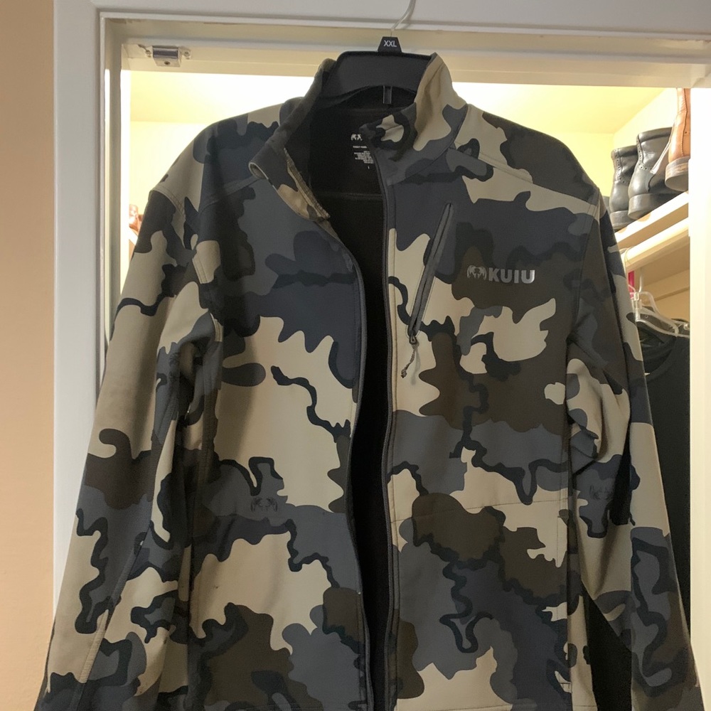 KUIU VIAS SHELL JACKET SIZE L